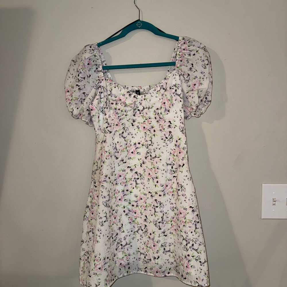 H&M Divided White and Pink Floral Dress